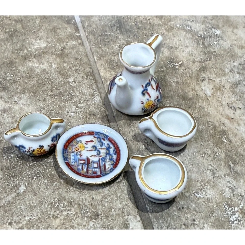 Vintage Miniature Porcelain Tea‎ Set Dollhouse Asian Scene